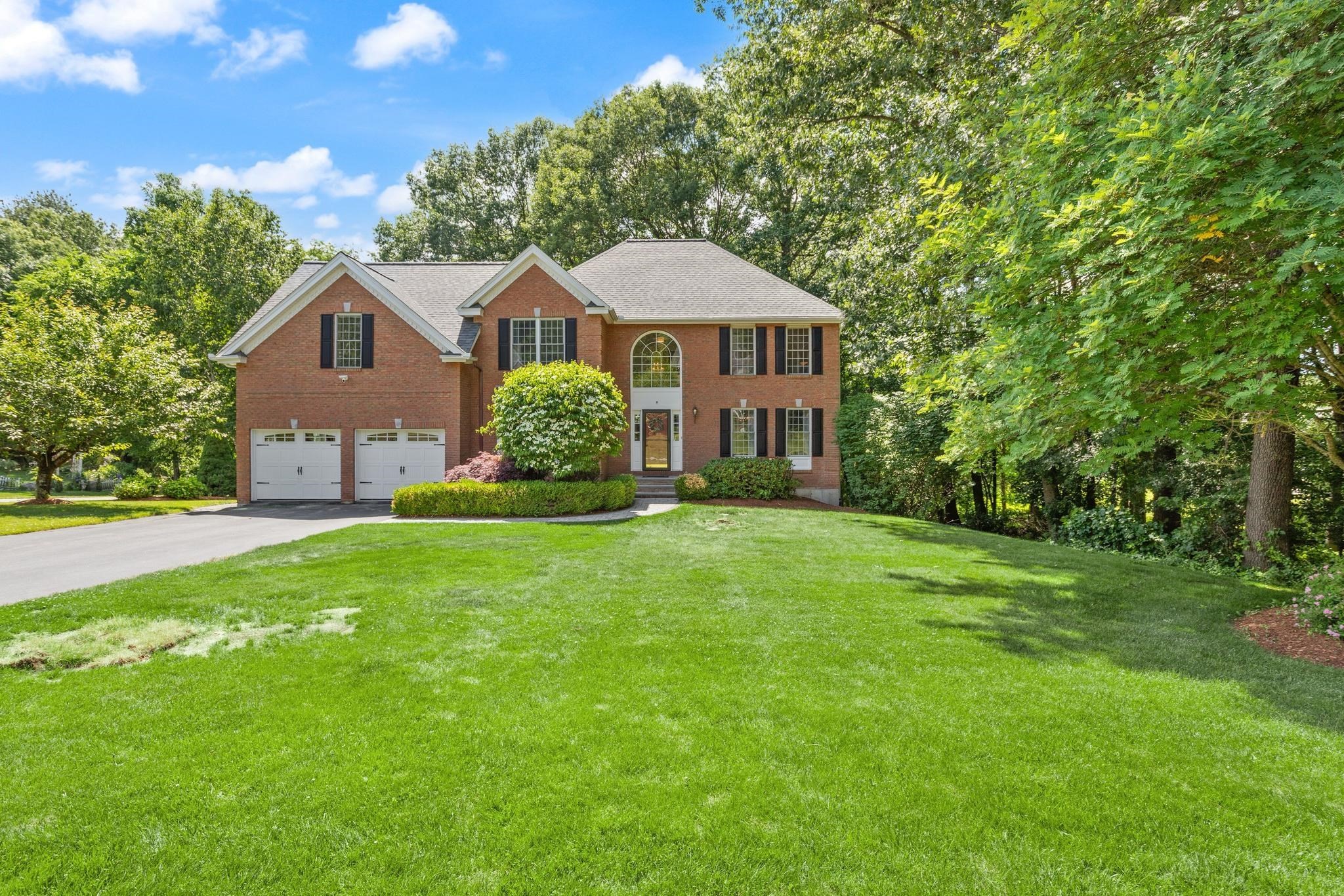 1 Hutchins Way, Westford, MA 01886