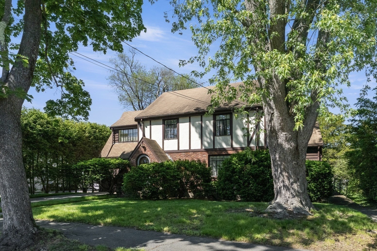 21 Whittlesey Rd, Newton, MA 02459