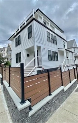 35 Hunnewell, Apt 2