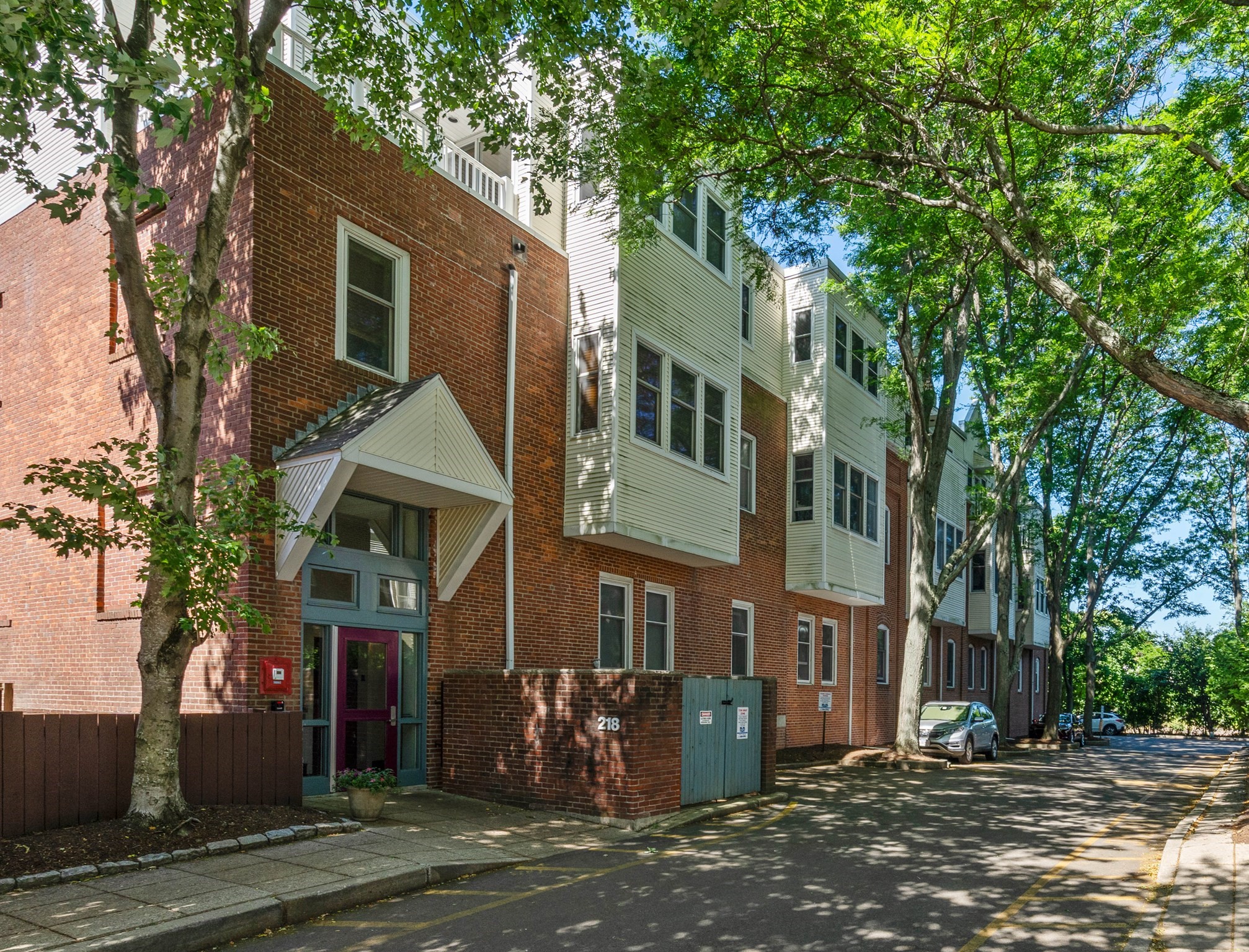 218 Thorndike Street Unit 108B, Cambridge, MA 02141