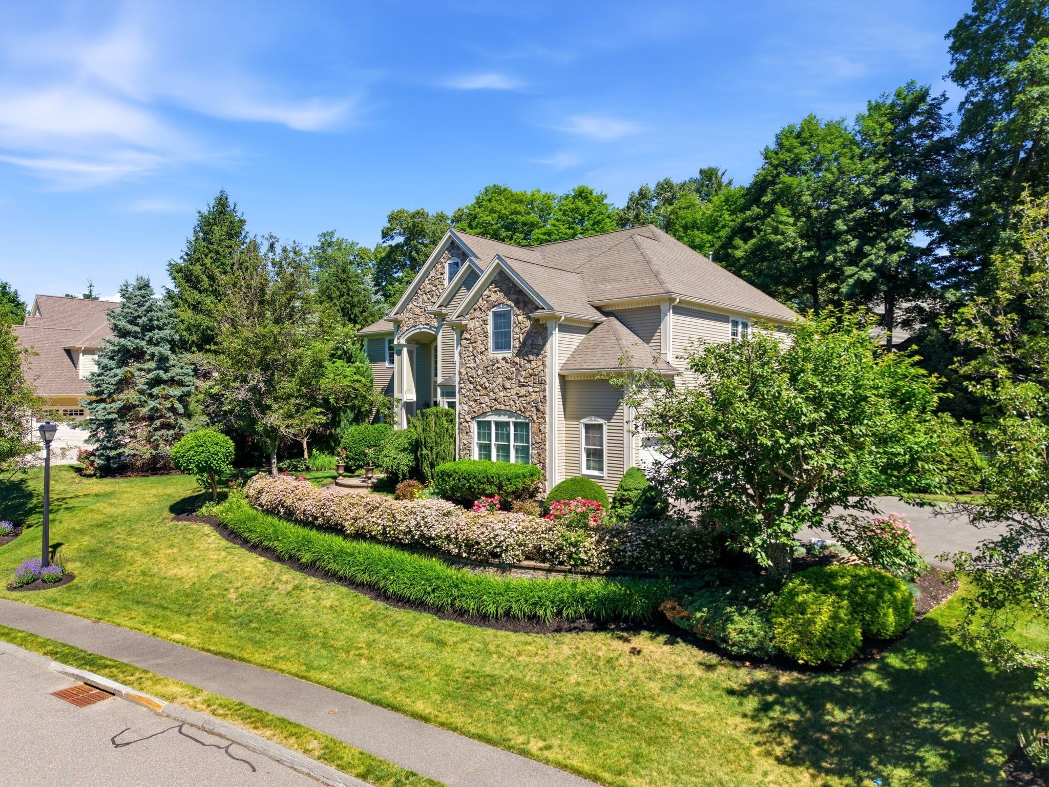 4 Shipley Ct, Middleton, MA 01949