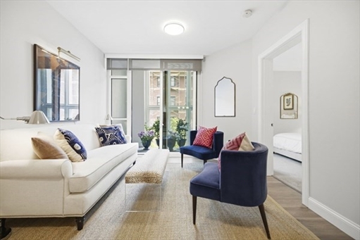 771 Harrison Ave, Apt 303