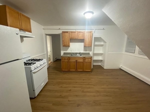 133 Chestnut St, Apt 7