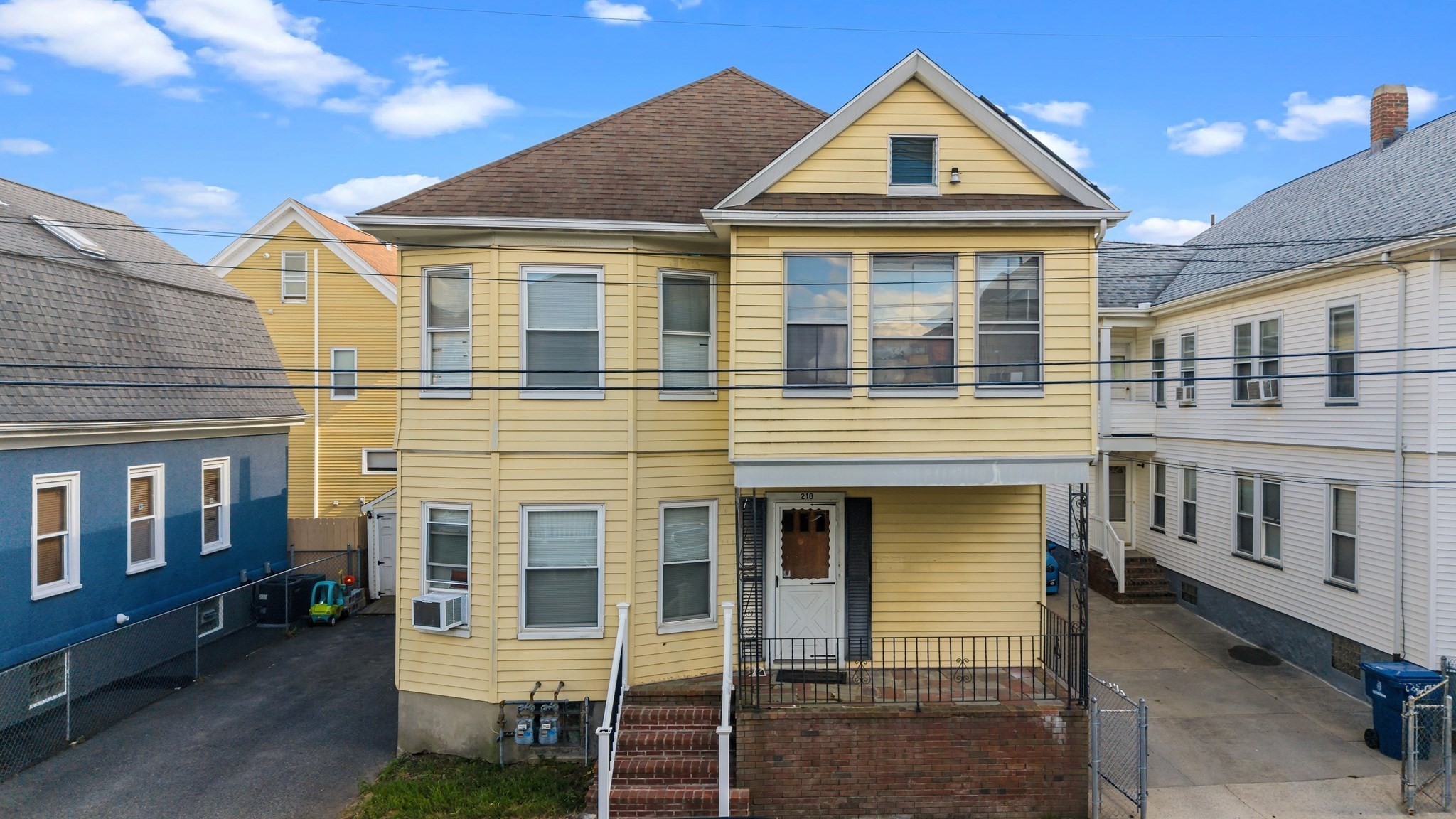 218 Bates St, New Bedford, MA 02745