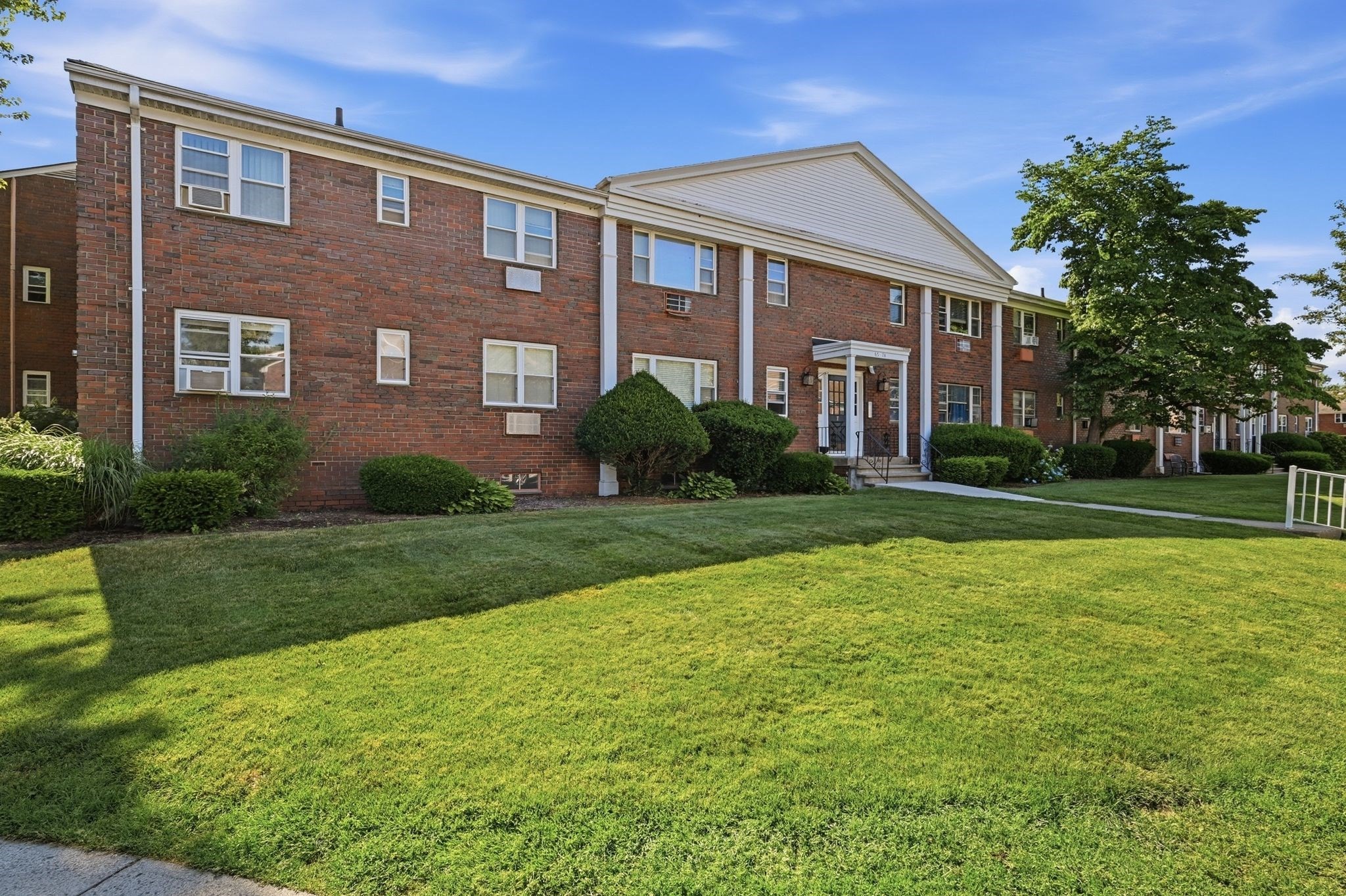 73 Regency Park Drive Unit 73, Agawam, MA 01001