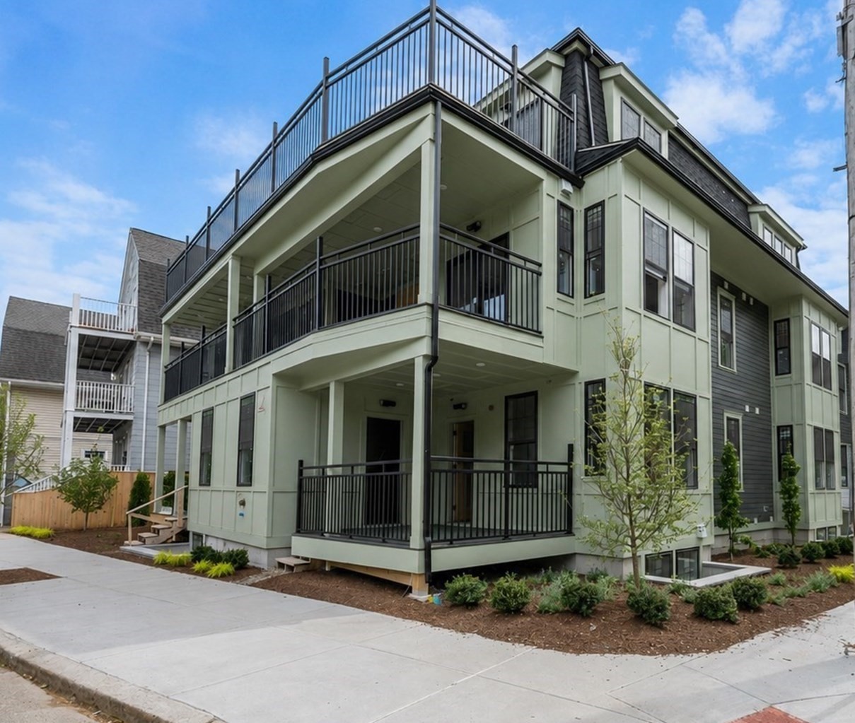 12 Corinthian Rd Unit 2, Somerville, MA 02144