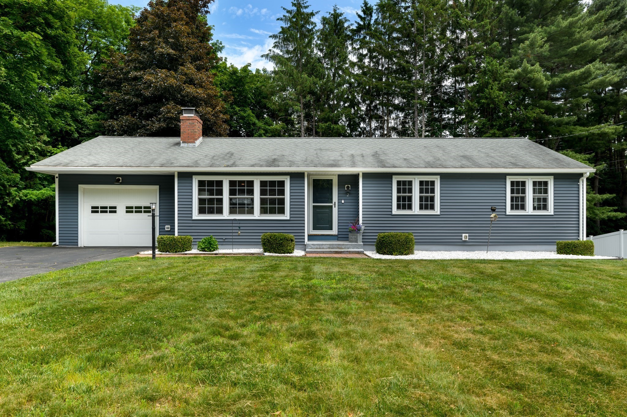 2 Crescent Ter, Ware, MA 01082