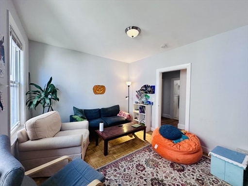 2 Greylock Rd, Apt 1