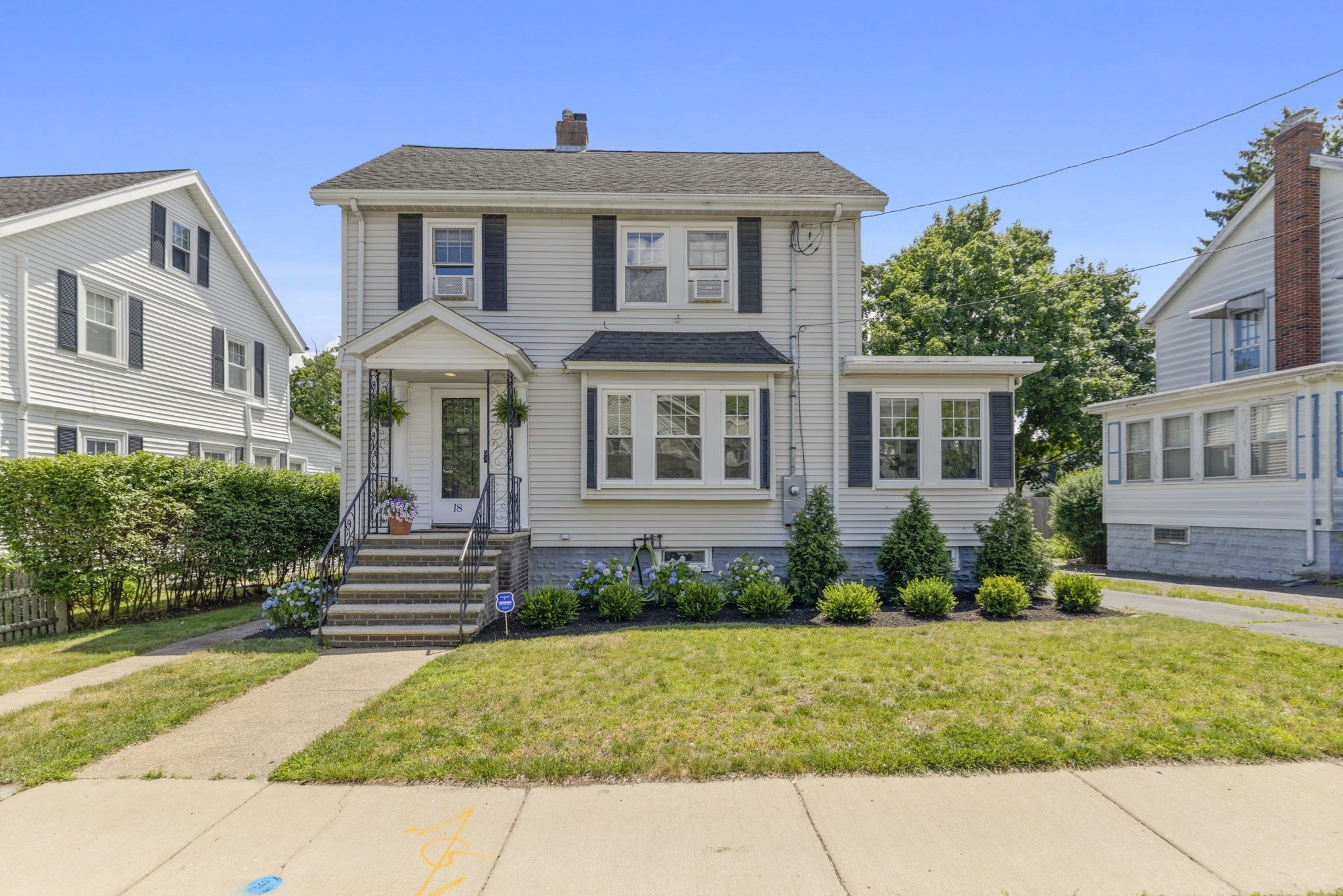 18 Roberts Rd, Medford, MA 02155