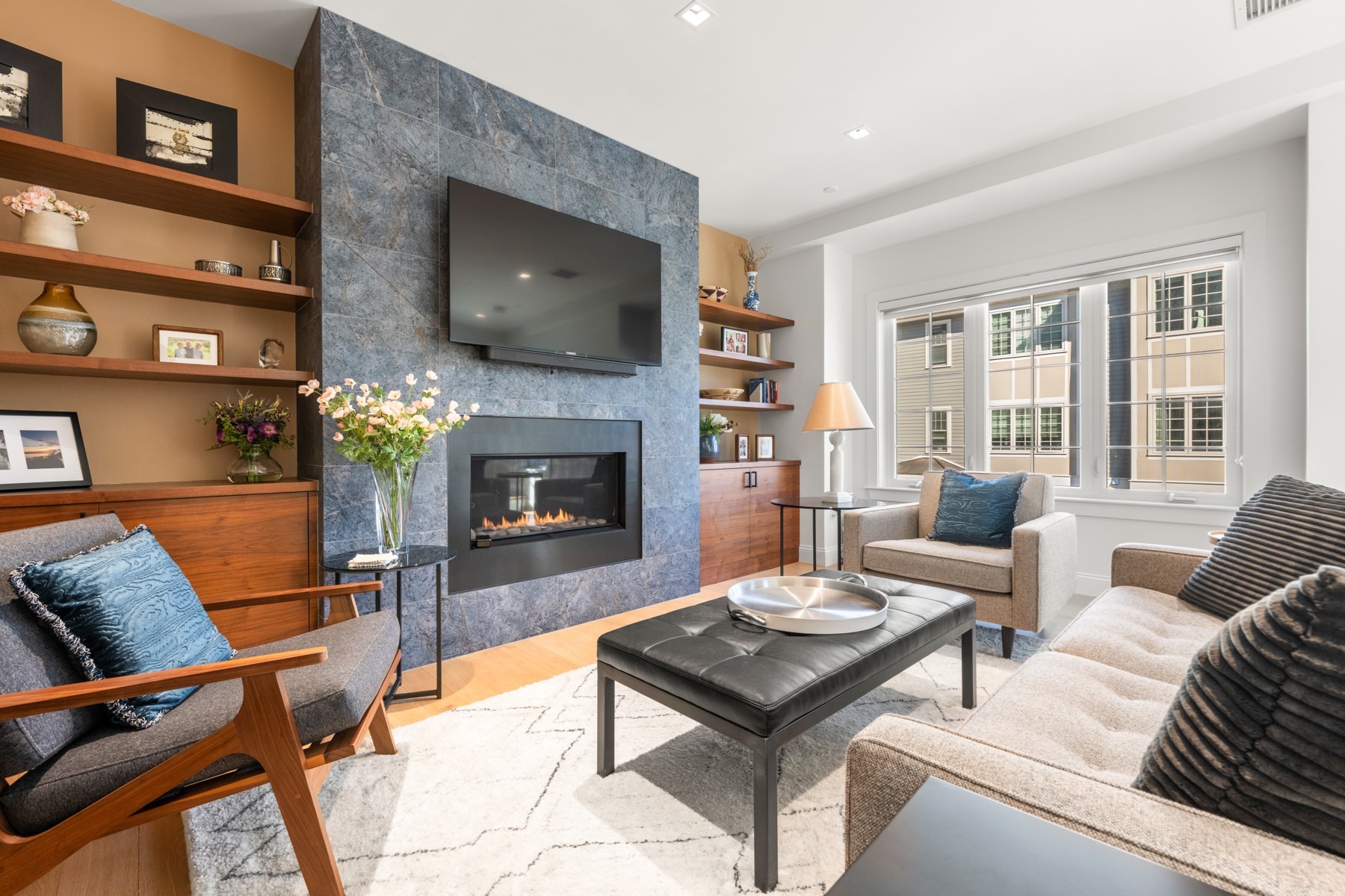 21 Crowninshield Rd Unit 21, Brookline, MA 02446