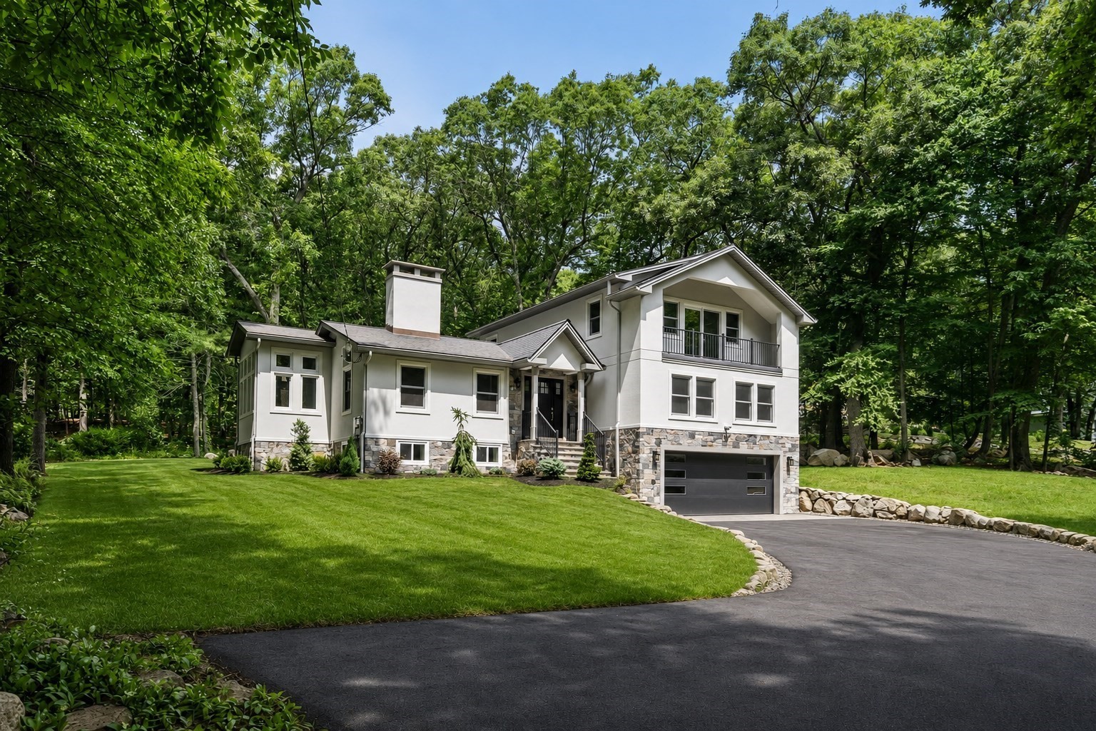 184 Bedford Rd, Lincoln, MA 01773