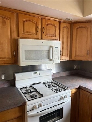 98 KIRTLAND ST, Apt 1