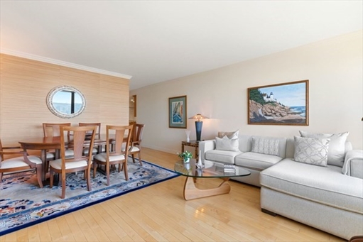 65 E India Row, Apt 26G