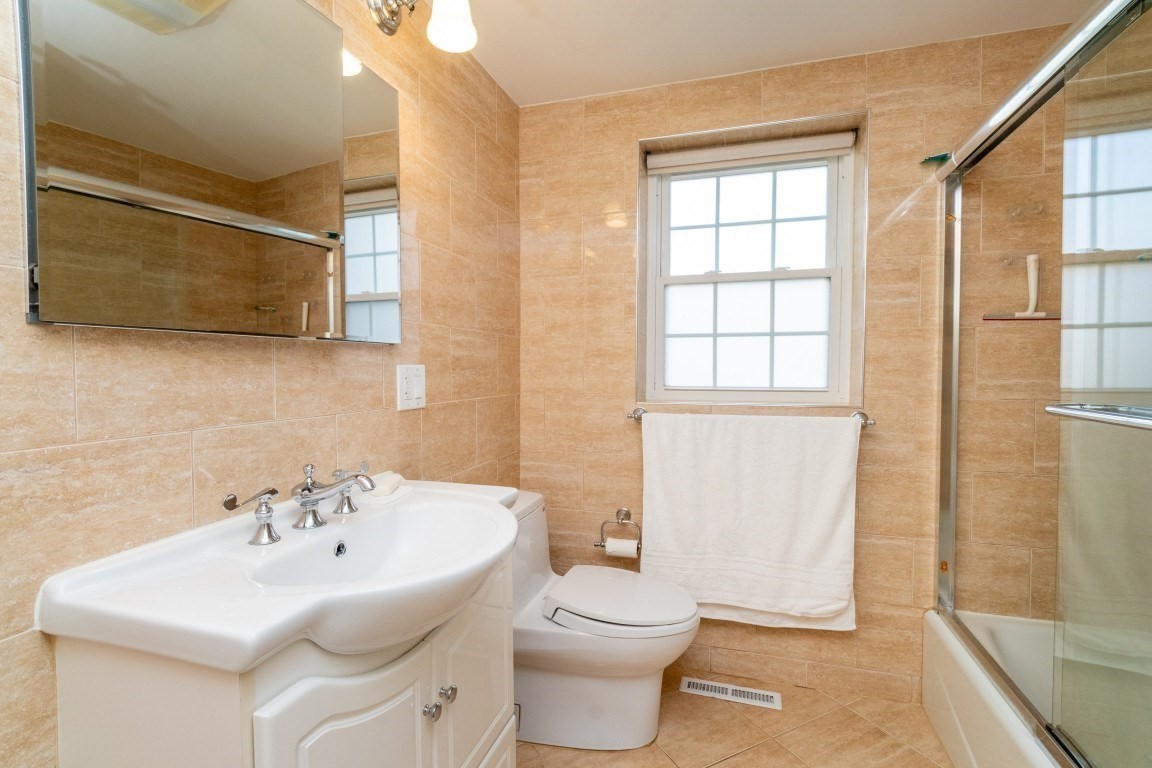26 Lake Shore Ct Unit 1, Brighton, Boston, MA 02135 - Image 21