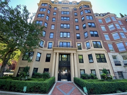 50 Commonwealth Ave, Apt 305