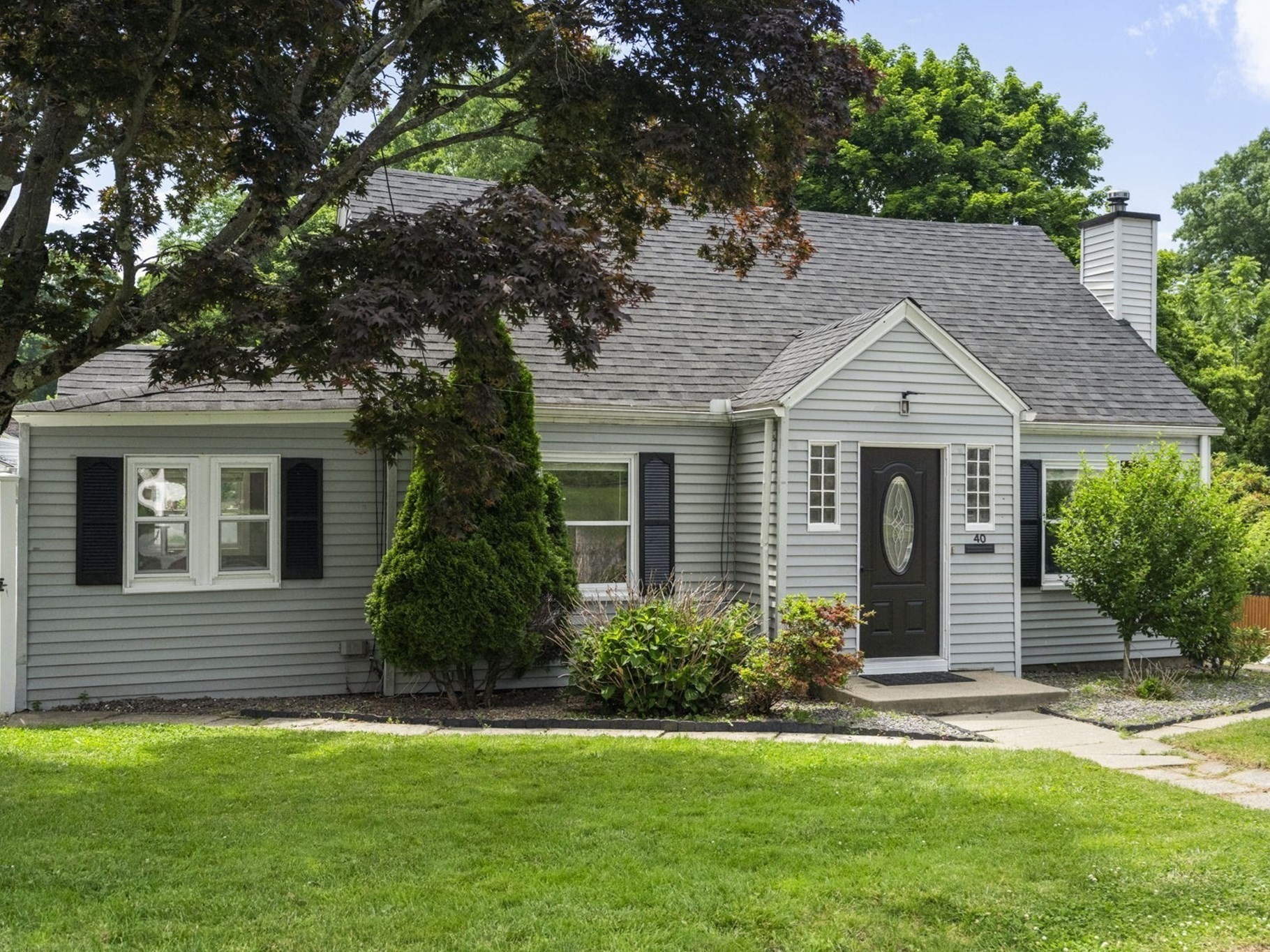 40 Calumet Ave, Worcester, MA 01606