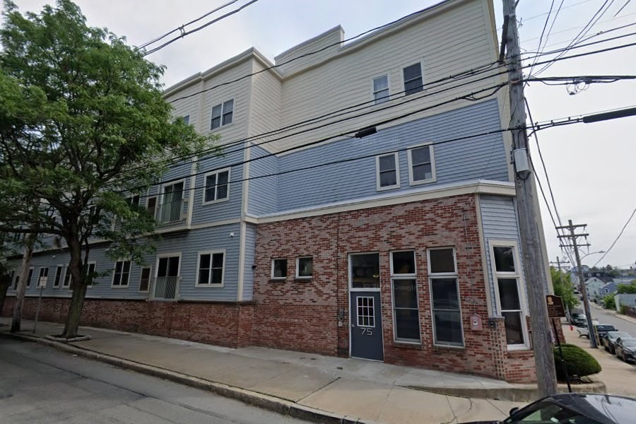 75 Walnut St Unit 207, Peabody, MA 01960