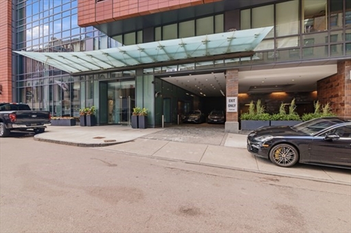 45 Province St, Apt 1105