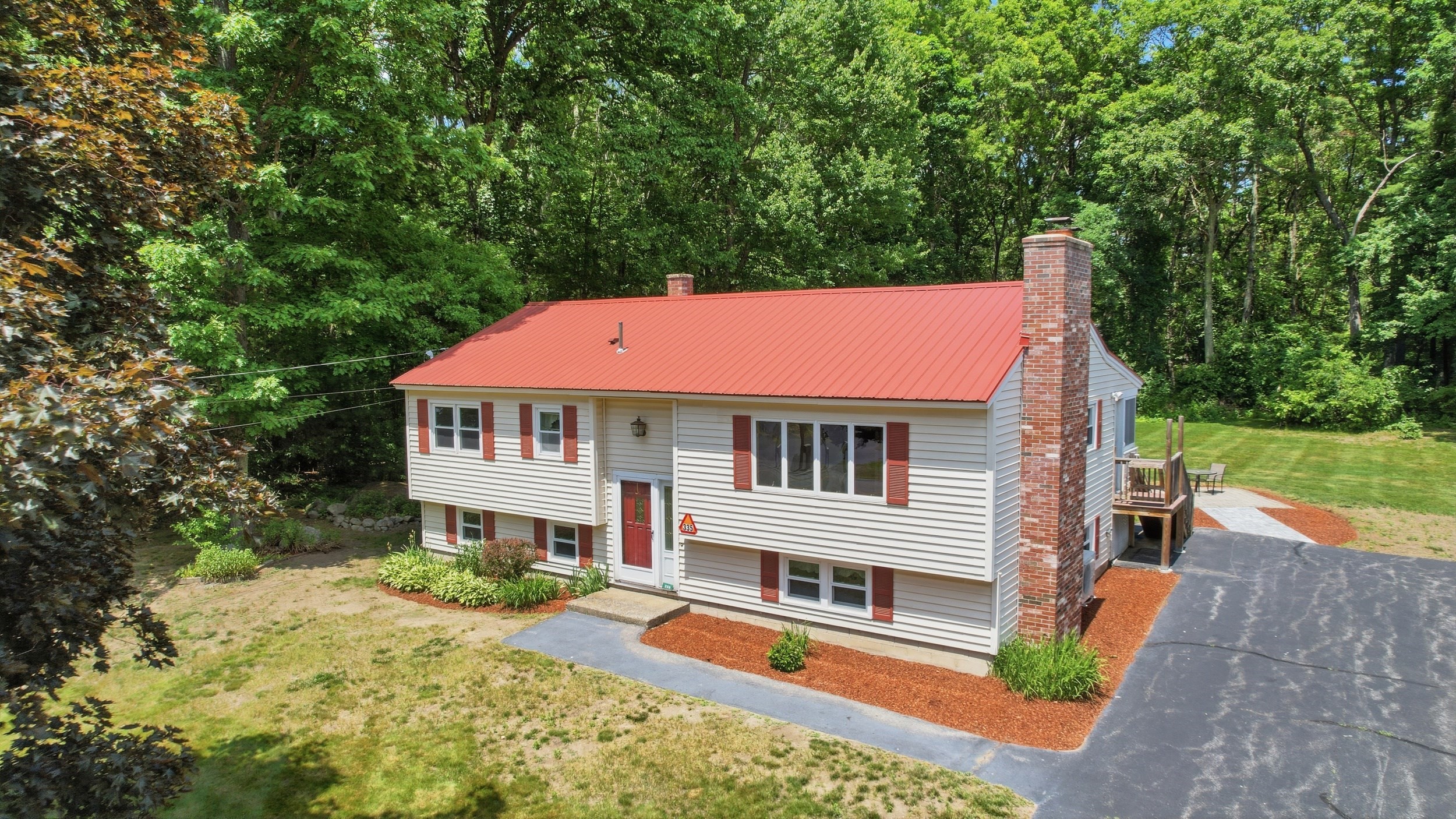 335 Pelham Rd, Dracut, MA 01826