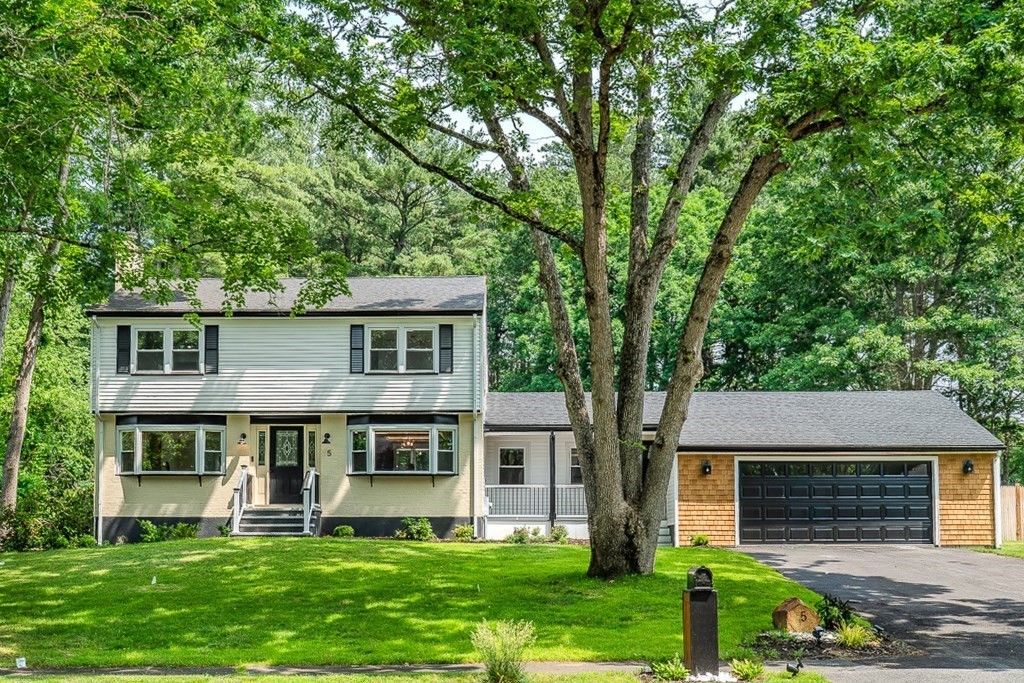 5 Franklin Avenue, Wilmington, MA 01887