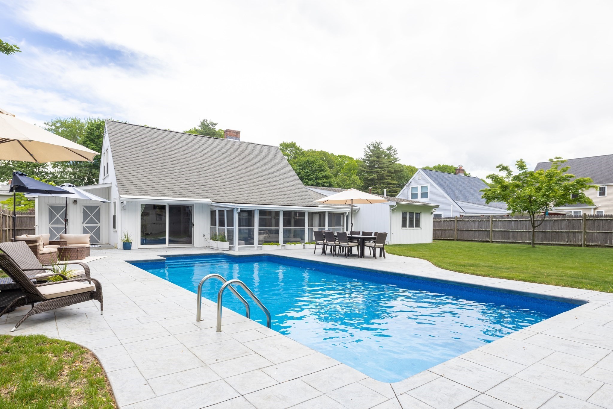 14 Hardwick Rd, Natick, MA 01760