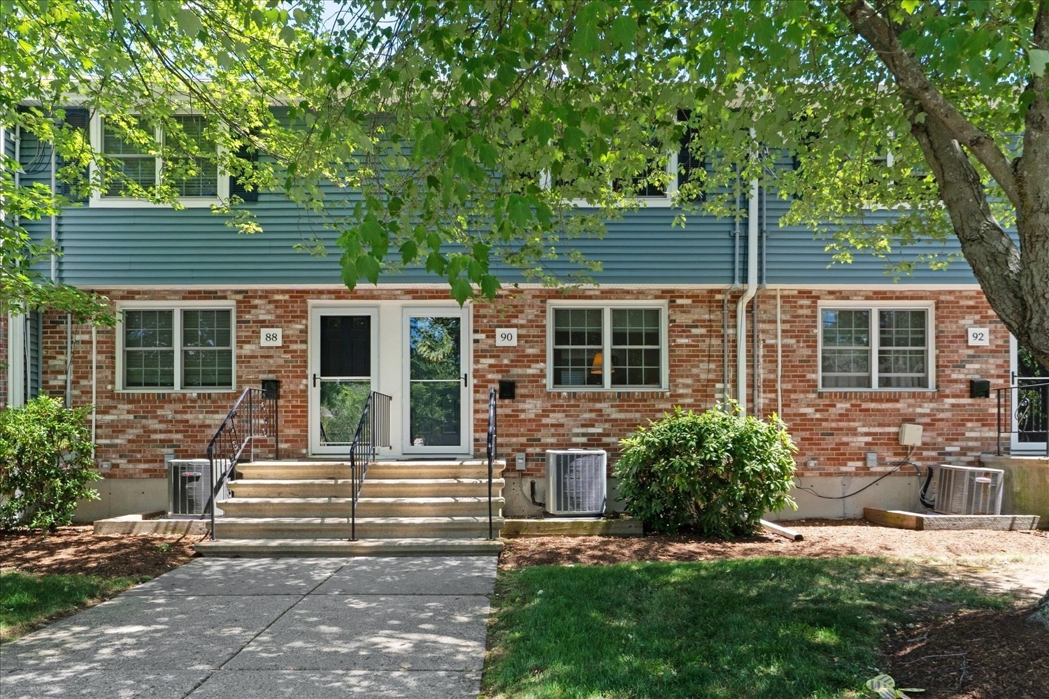 90 Durham Rd Unit 90, Dedham, MA 02026