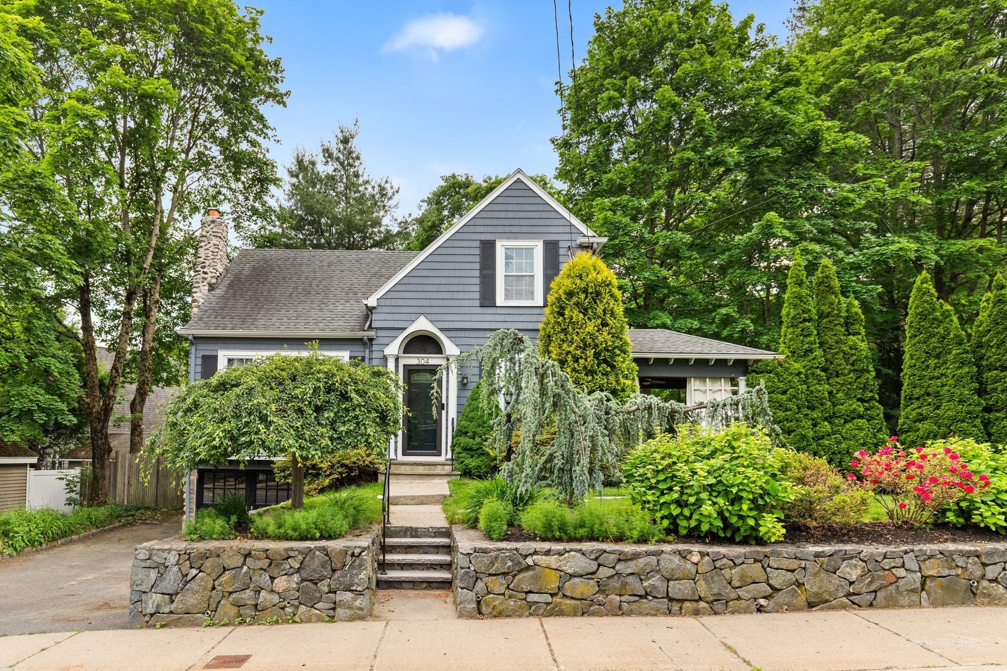304 Lowell Street, Reading, MA 01867