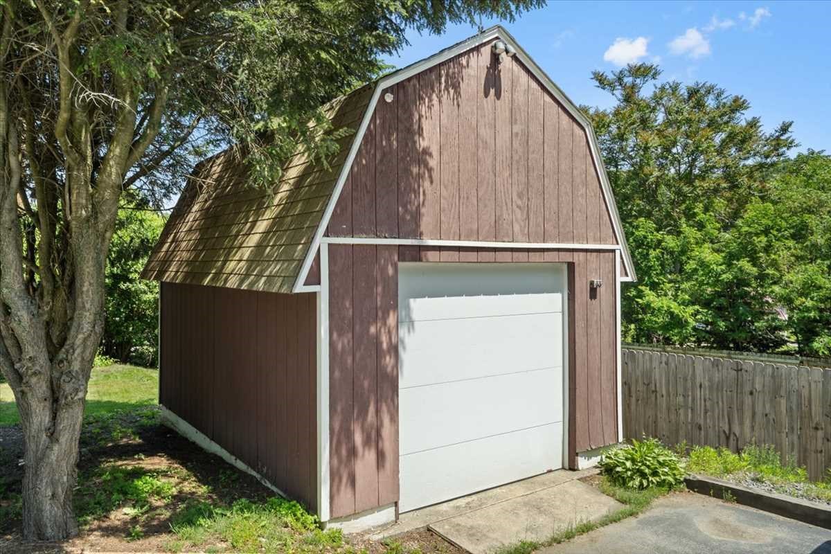 328 Stafford St, Leicester, MA 01611 - Image 39