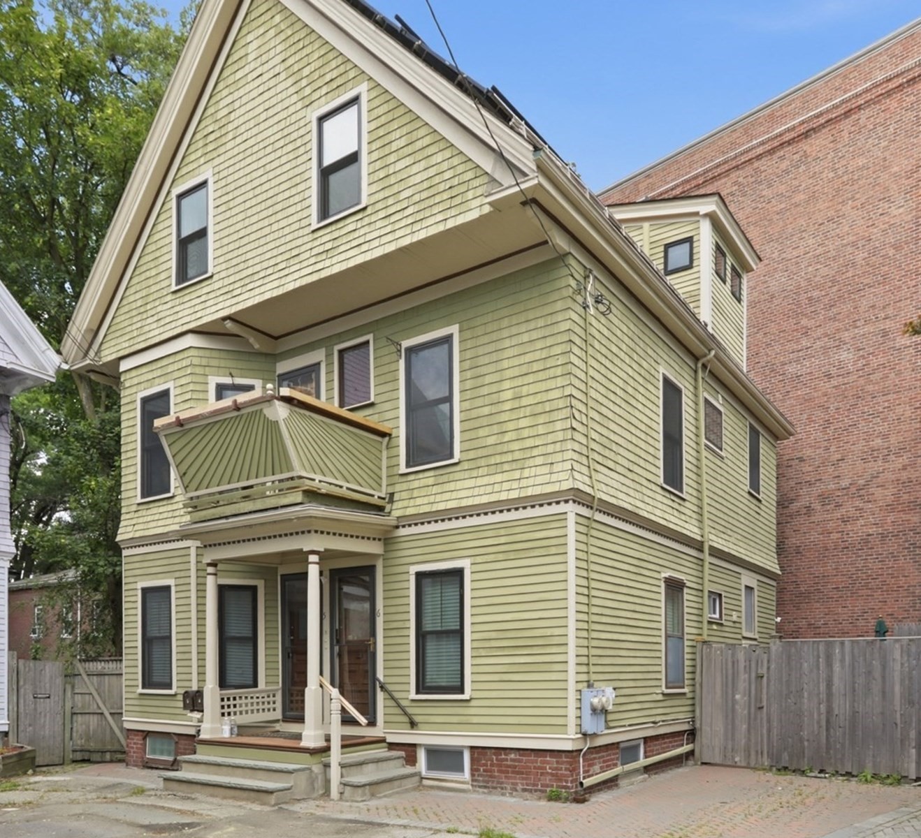 6 Porter Circle, Cambridge, MA 02140
