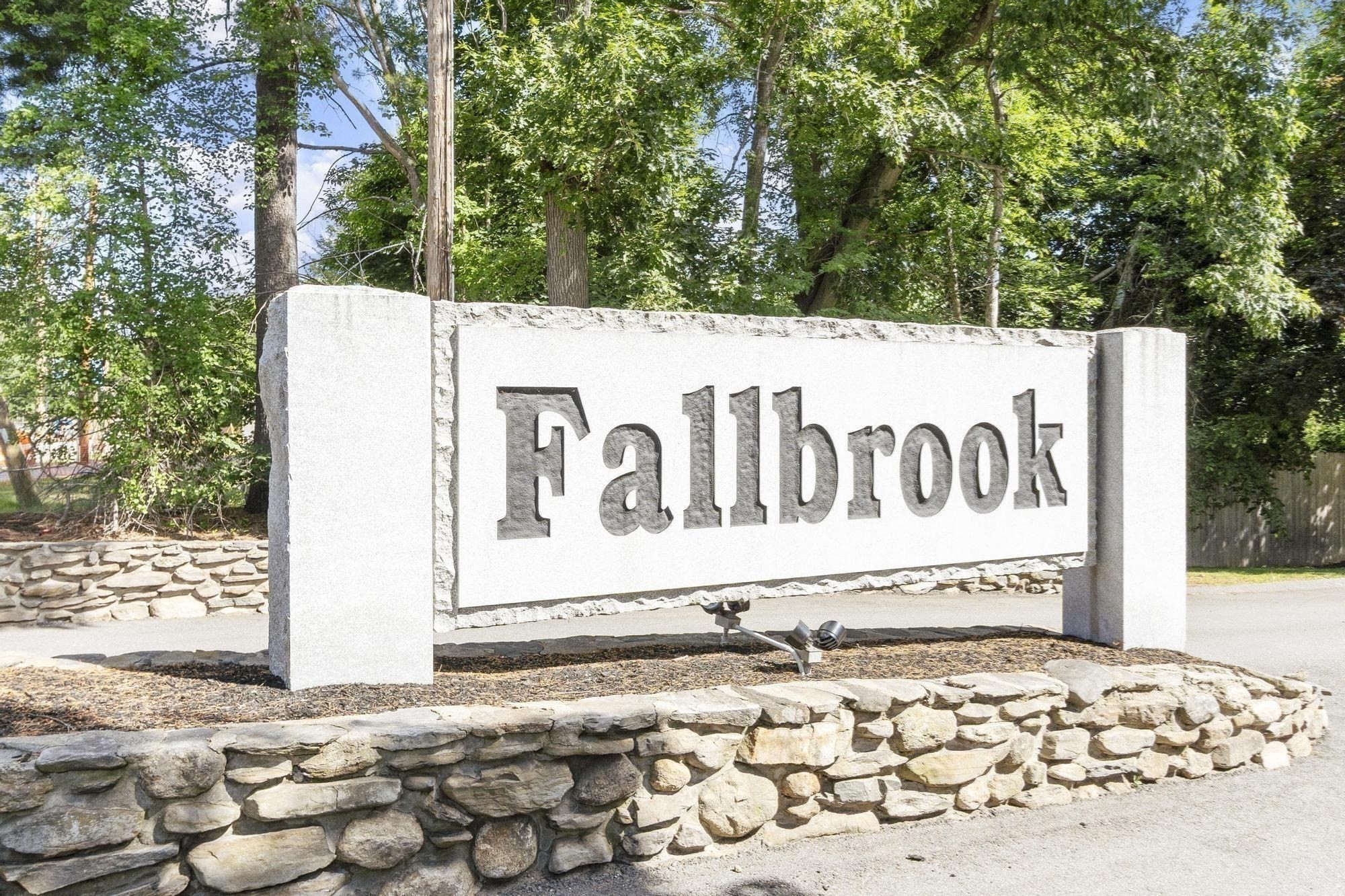 37 Meadow Pond Dr Unit I, Leominster, MA 01453