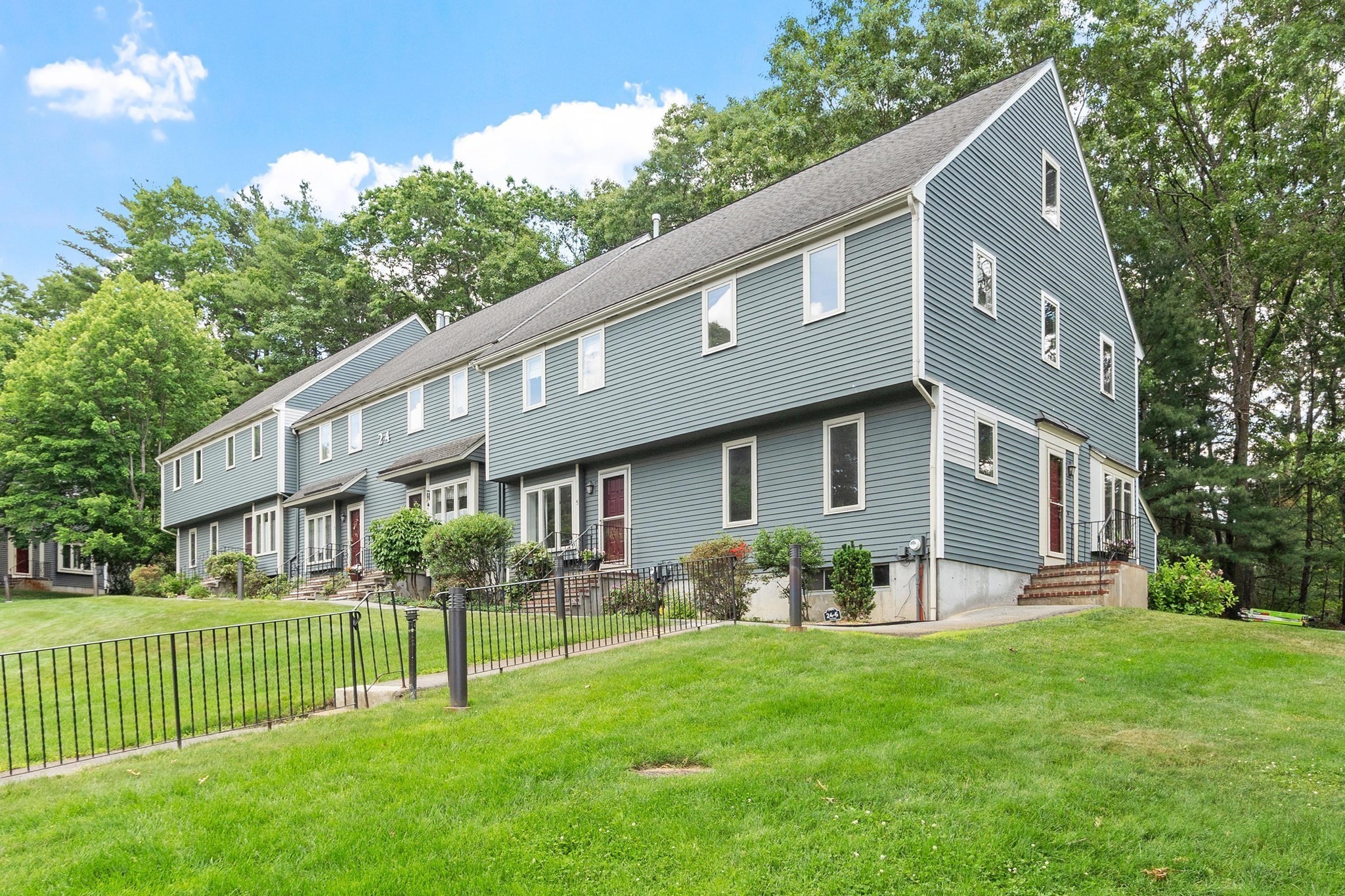 24 Deer Path Unit #6, Maynard, MA 01754
