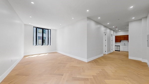 1 Jackson St, Apt 201