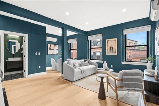 166 Salem St, Apt 8