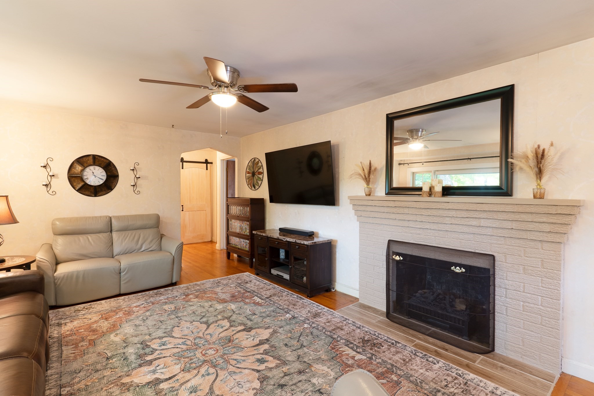 386 Pleasant St, Leicester, MA 01524 - Image 27