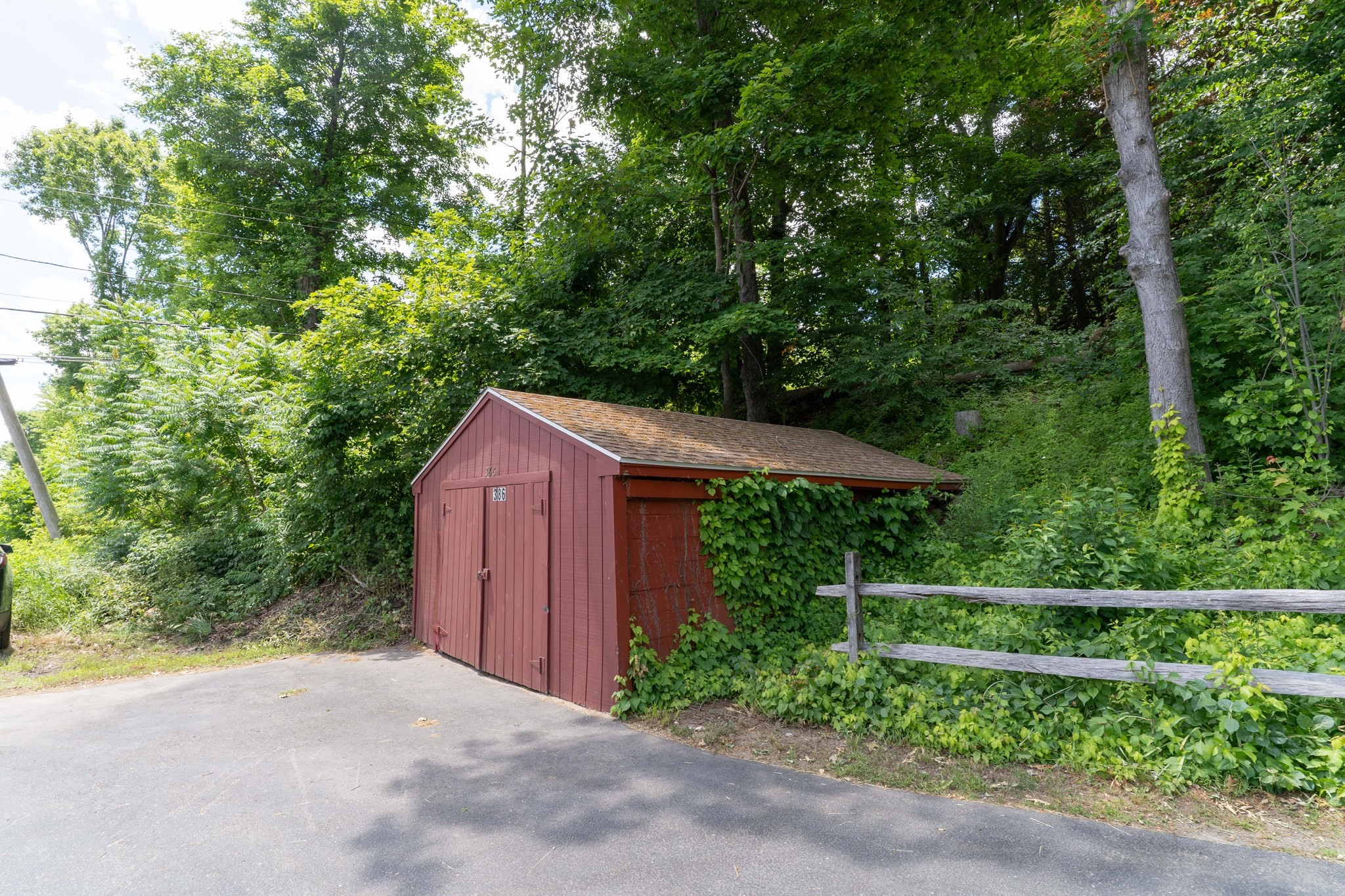 386 Pleasant St, Leicester, MA 01524 - Image 41