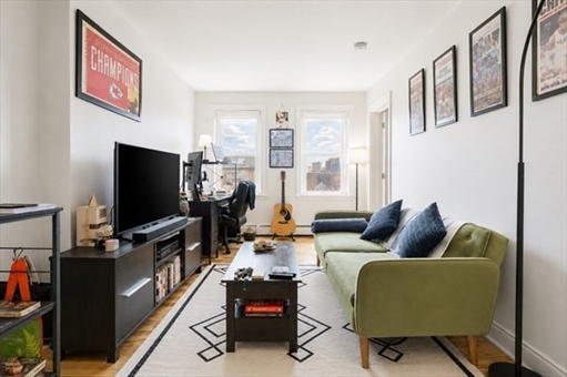 130 Emerson St, Apt 32