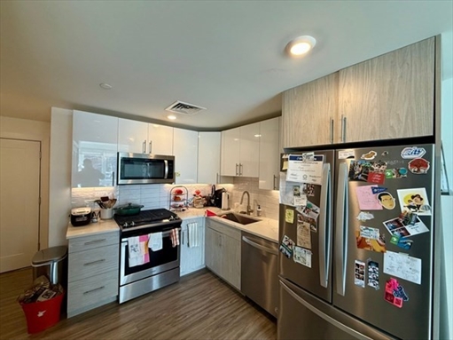 386 Market Street, Apt 404