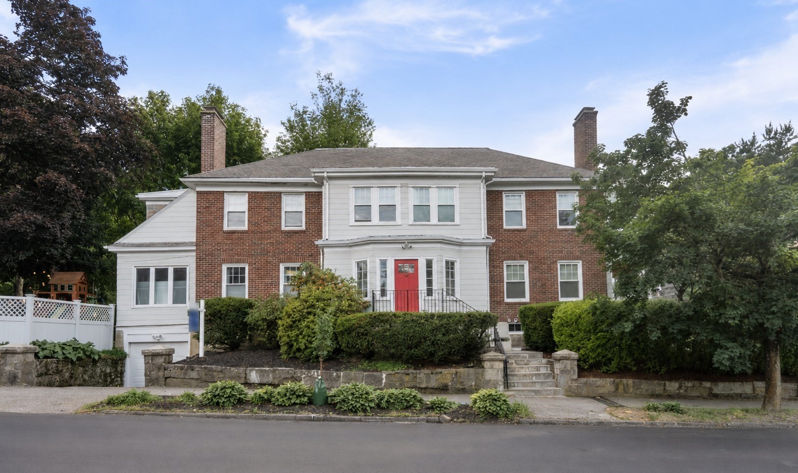95 Langley Rd Unit 1, Newton, MA 02459