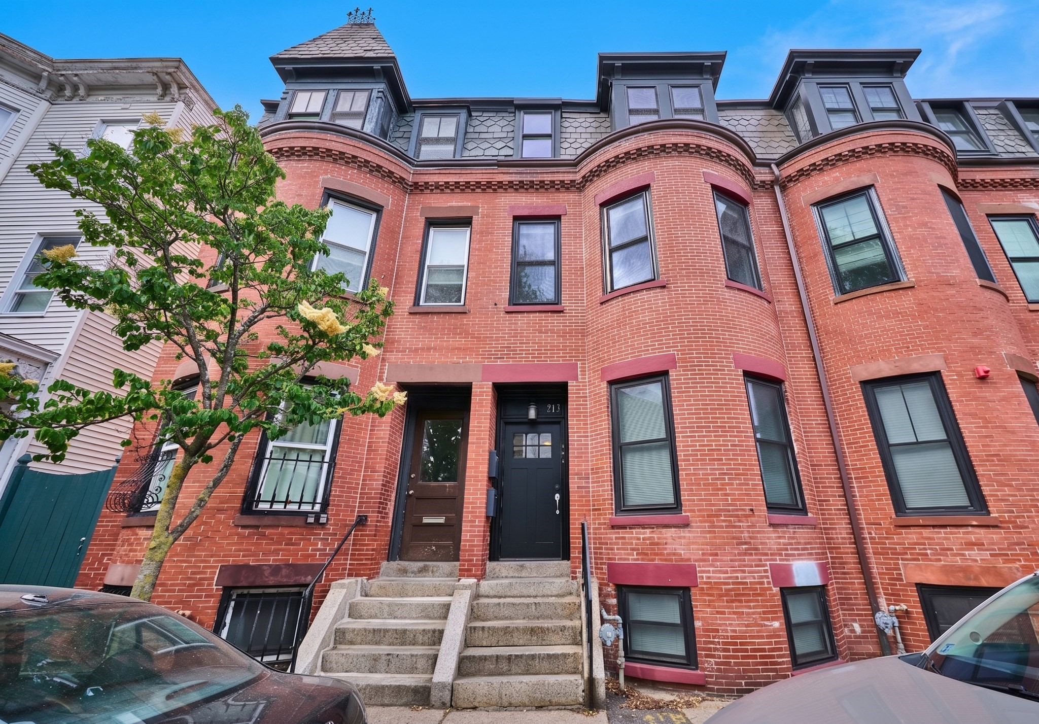 213 Green St Unit 2, Cambridge, MA 02139