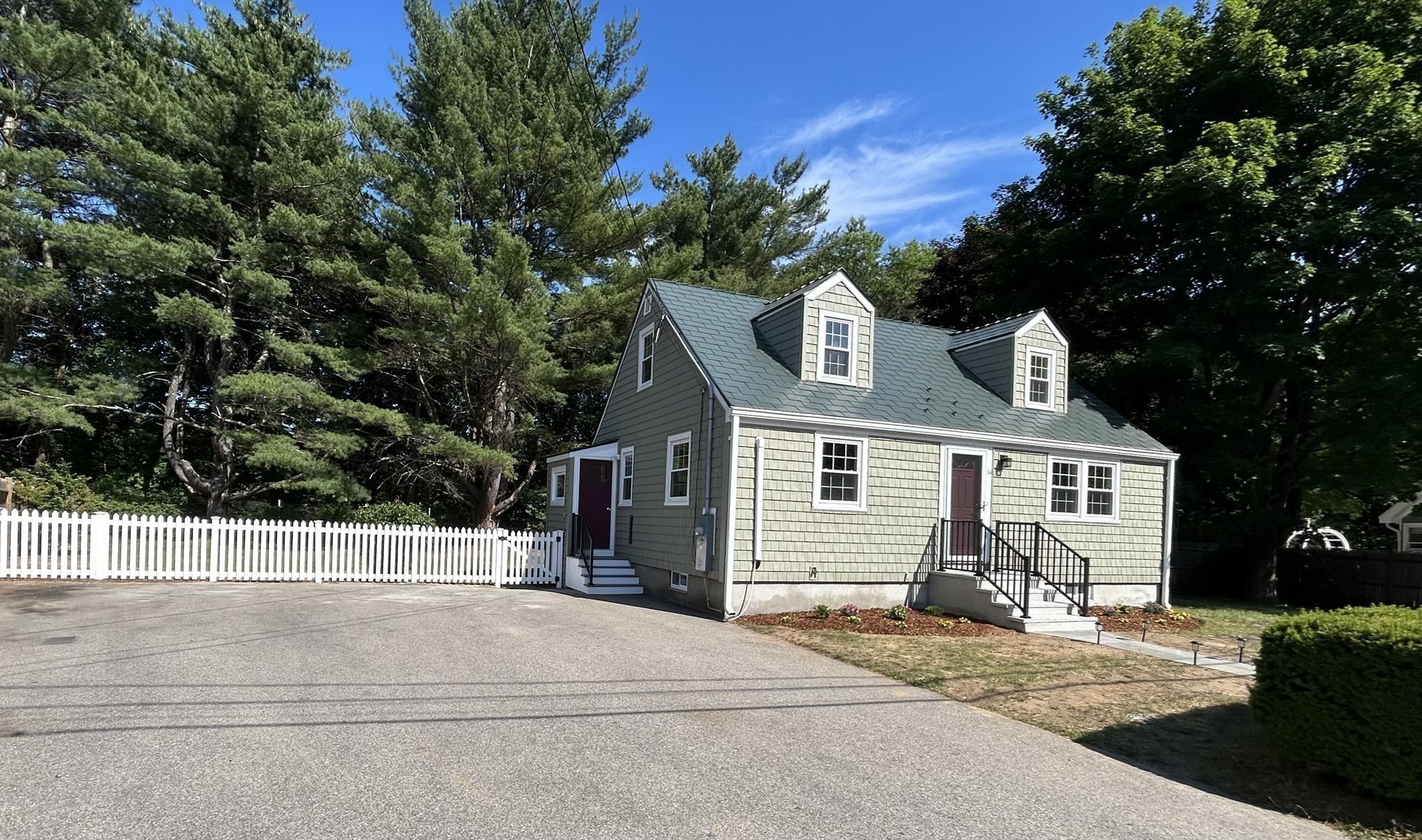 14 Web Rd, Georgetown, MA 01833