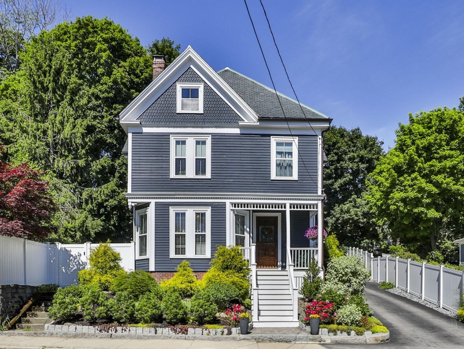 60 Market Street, Amesbury, MA 01913