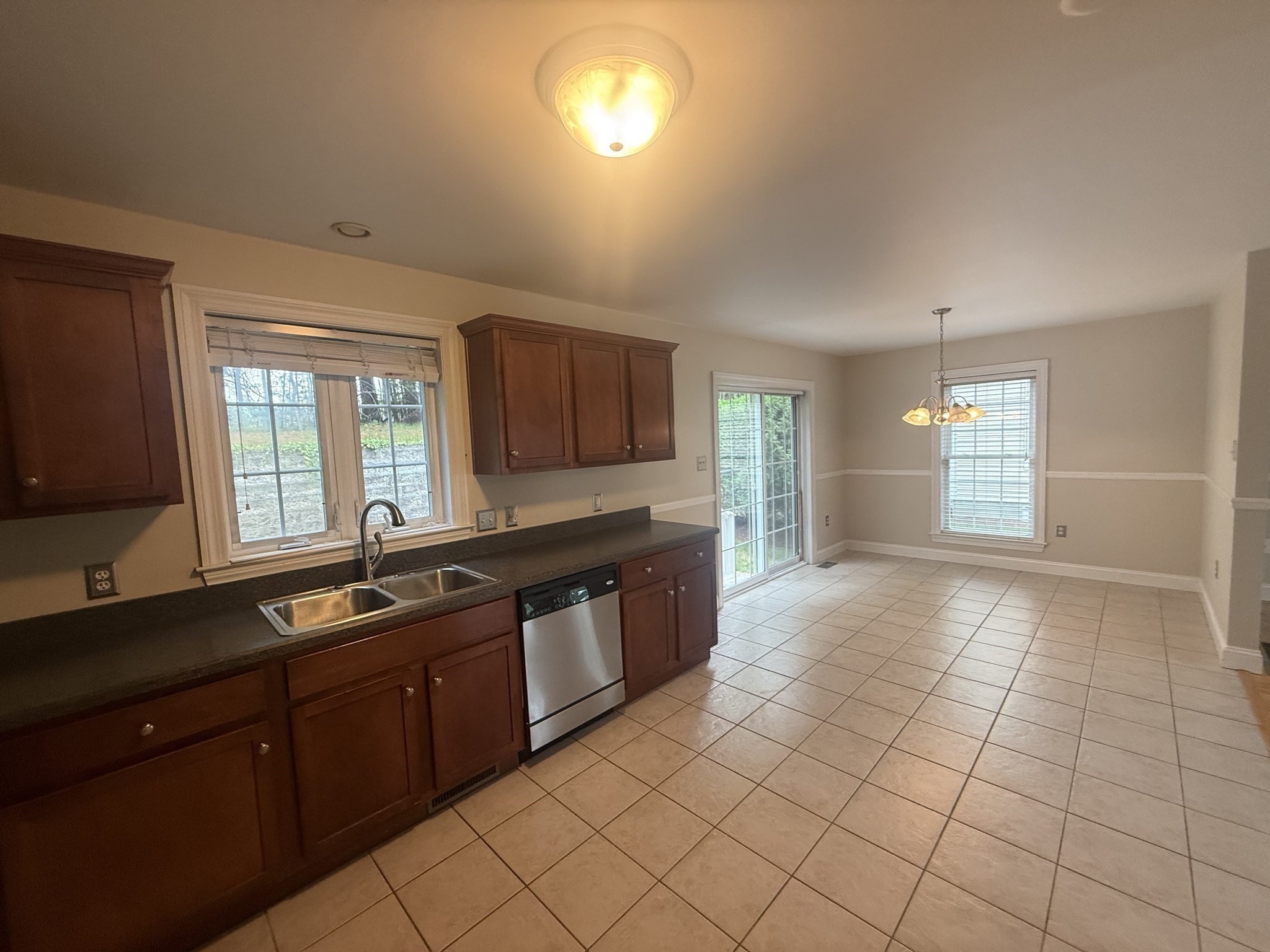204 Center St Unit 9, Pembroke, MA 02359 - Image 5
