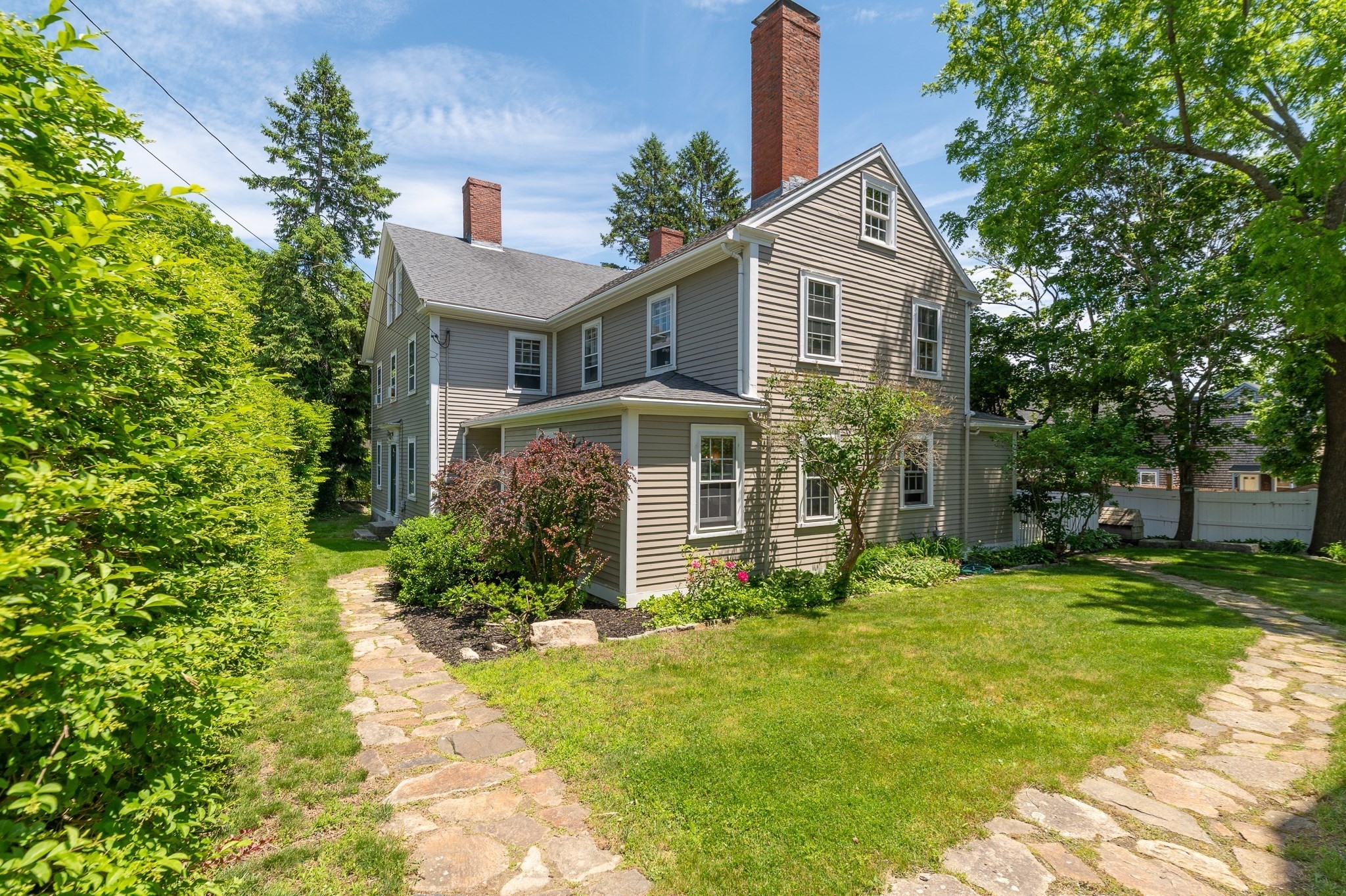 1 Main Street, Essex, MA 01929