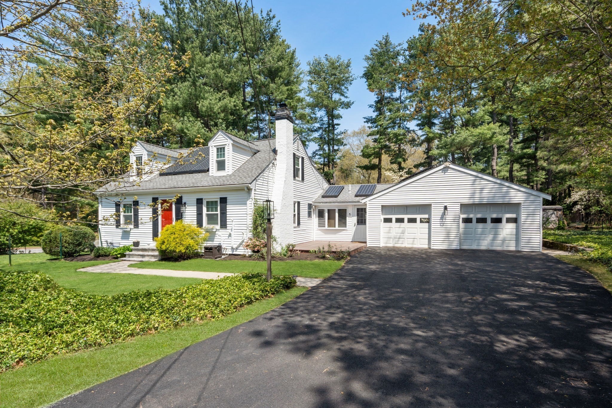 9 Stonebridge Rd, Wayland, MA 01778
