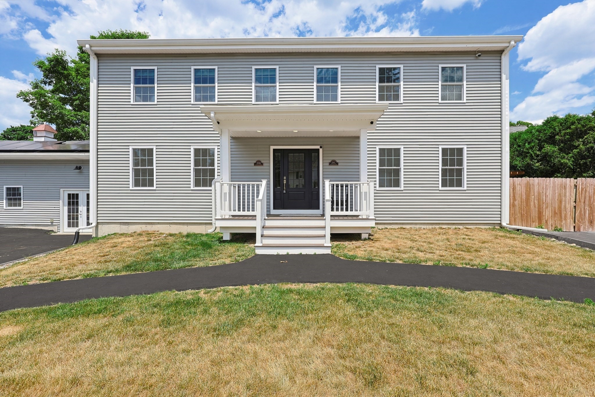 39 Johnston Avenue Unit 2, Northbridge, MA 01588
