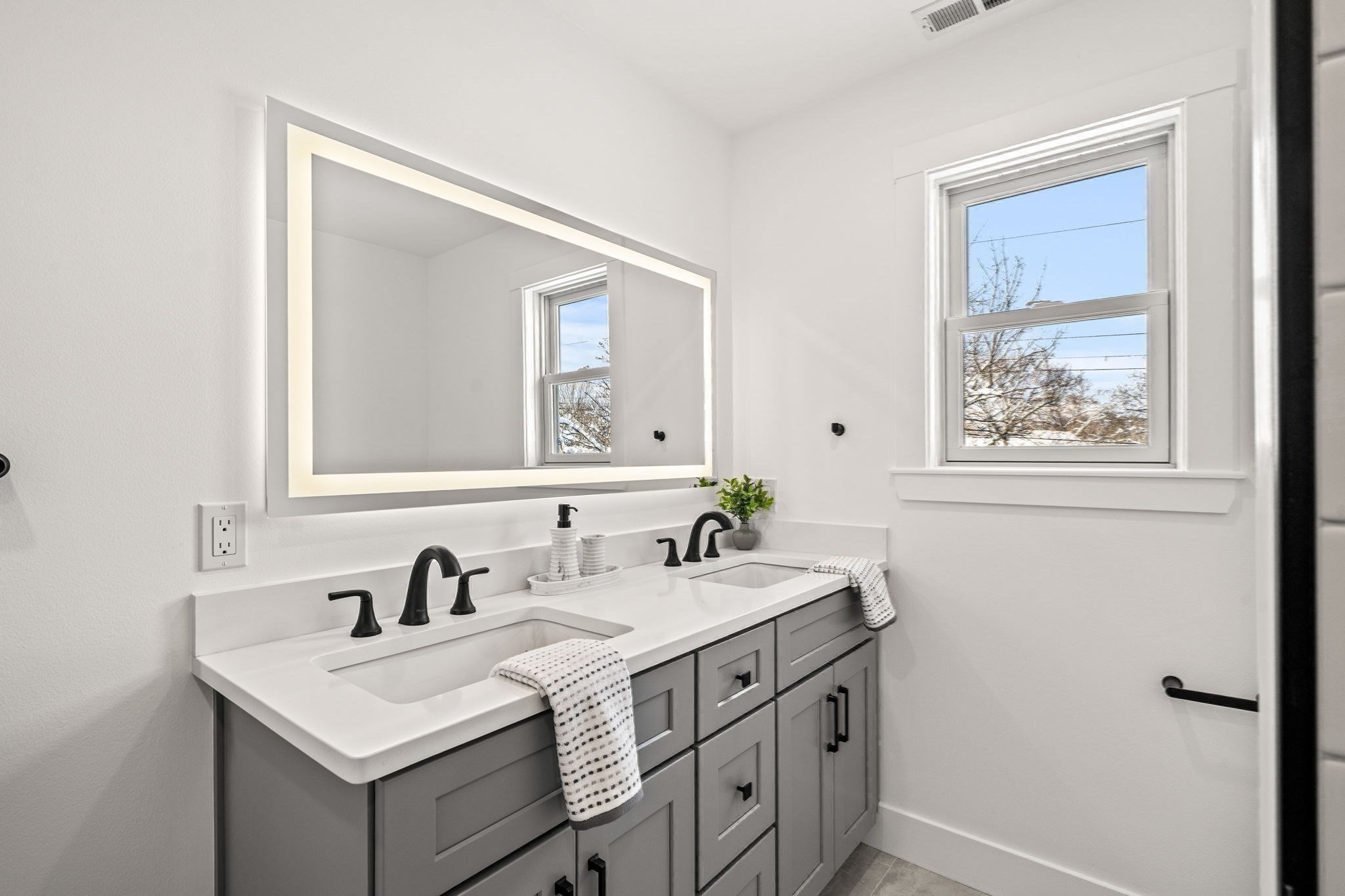 37 Neillian Way Unit 37, Bedford, MA 01730 - Image 18