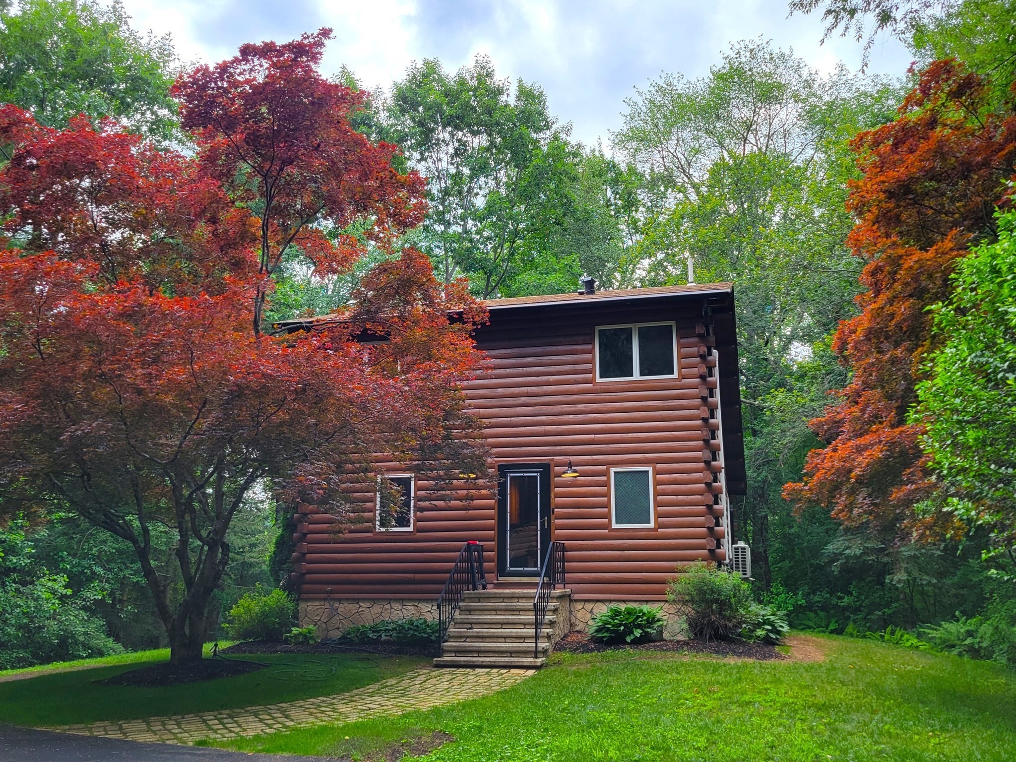 46 Karen Lee Ln, Tewksbury, MA 01876