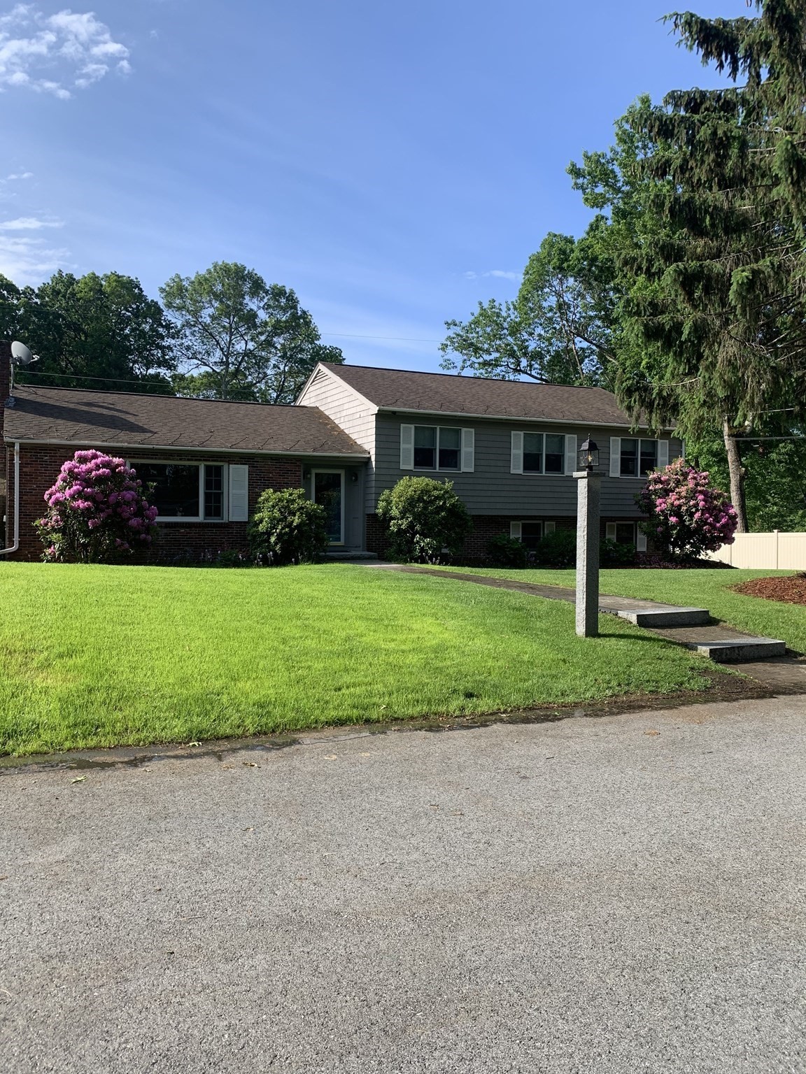 47 Farmington Road, Nashua, NH 03060