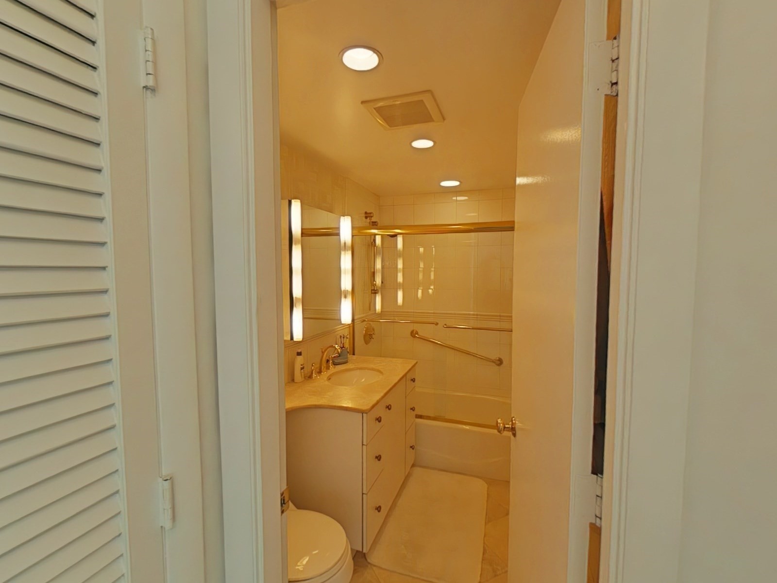 20 Hammond Unit 102, Newton, MA 02467 - Image 11