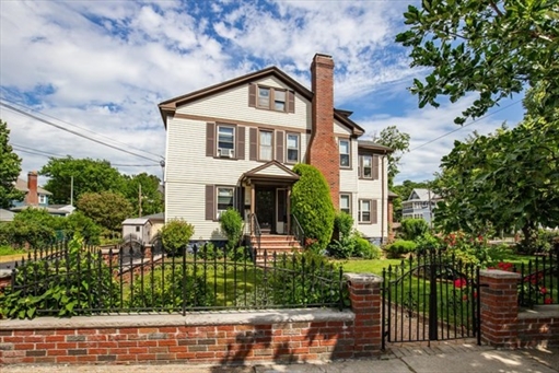 28 Churchhill Ave, Apt 2